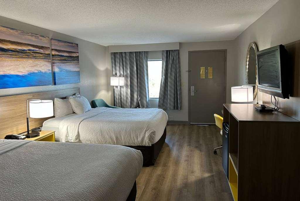 Days Inn By Wyndham St George St. George Стая снимка