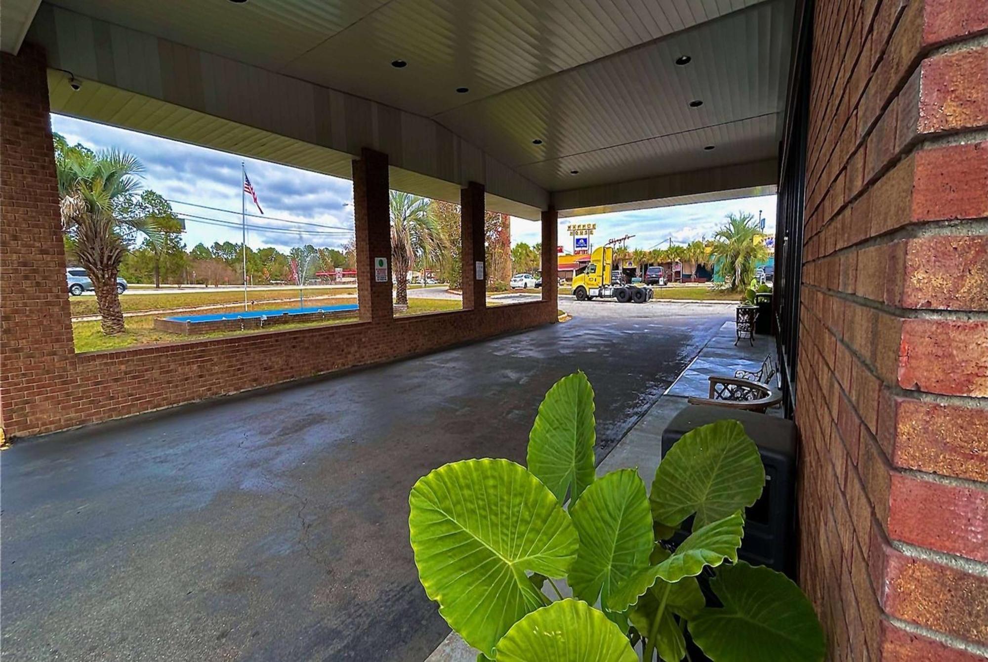 Days Inn By Wyndham St George St. George Екстериор снимка